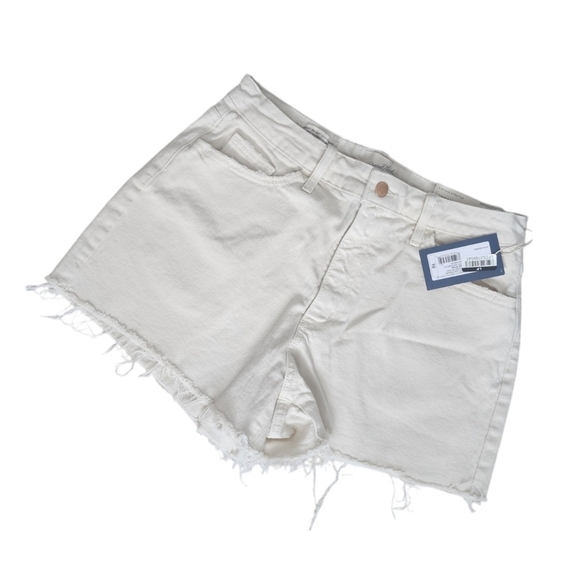 Universal Thread Highest Rise Curvy Shortie Shorts Size 10 Cream Comfort Stretch - Picture 2 of 9